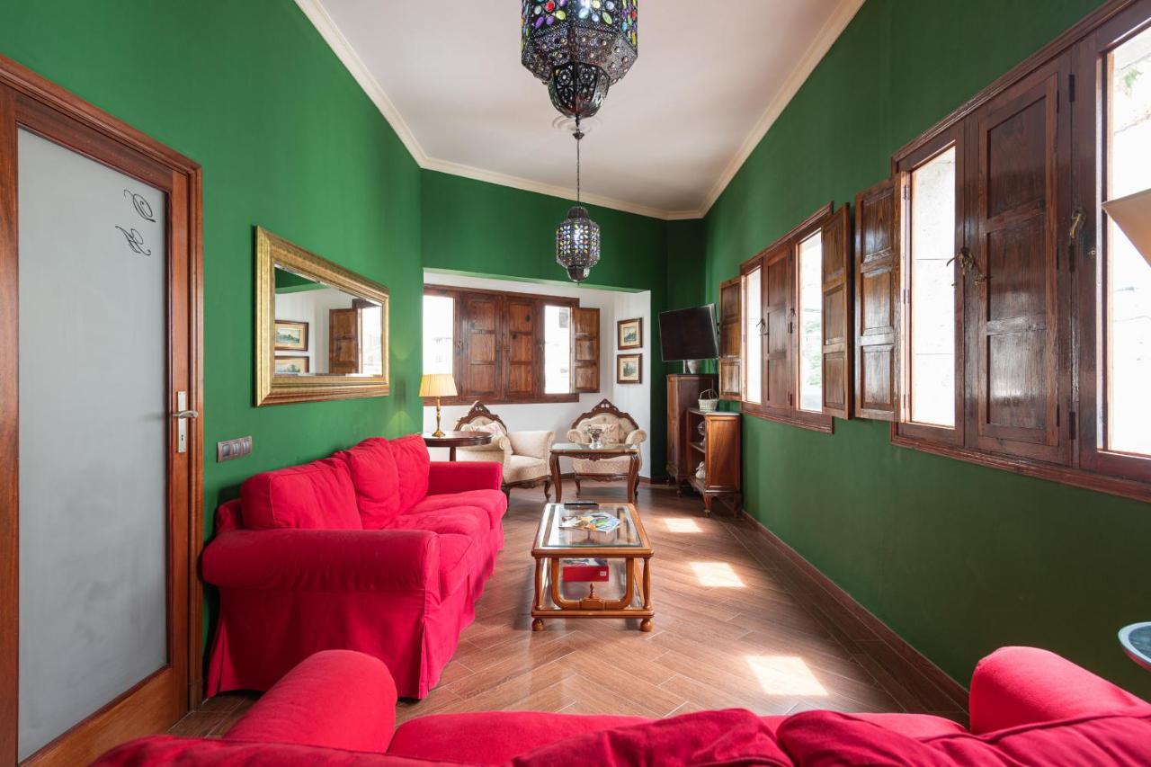 Homeforguest New Duplex With Rooftop Next To Arucas Cathedral Exterior photo